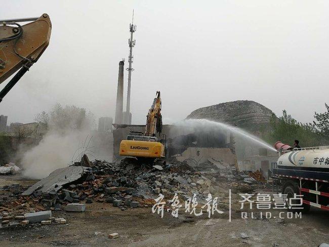 济南3万余平方米违建拆除纪实 全程湿法作业，绿色拆违新实践